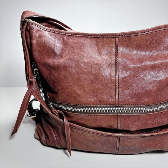 Elegant Brown Leather Hobo Bag - Picture 6 of 14